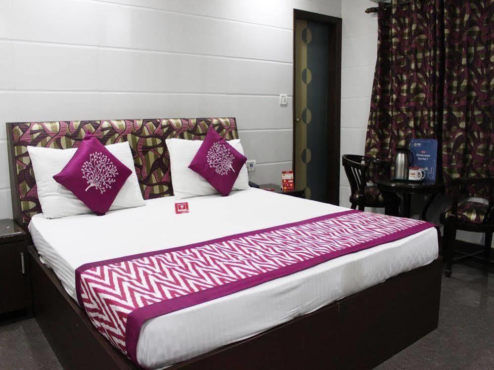 Oyo 2705 Hotel Preet Palace New Delhi Eksteriør bilde
