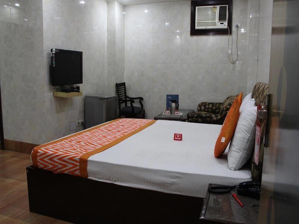 Oyo 2705 Hotel Preet Palace New Delhi Eksteriør bilde