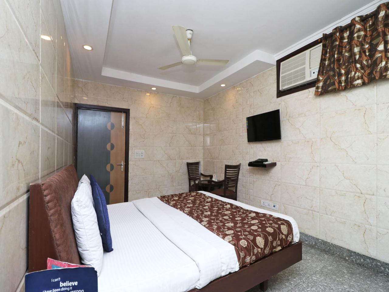 Oyo 2705 Hotel Preet Palace New Delhi Eksteriør bilde