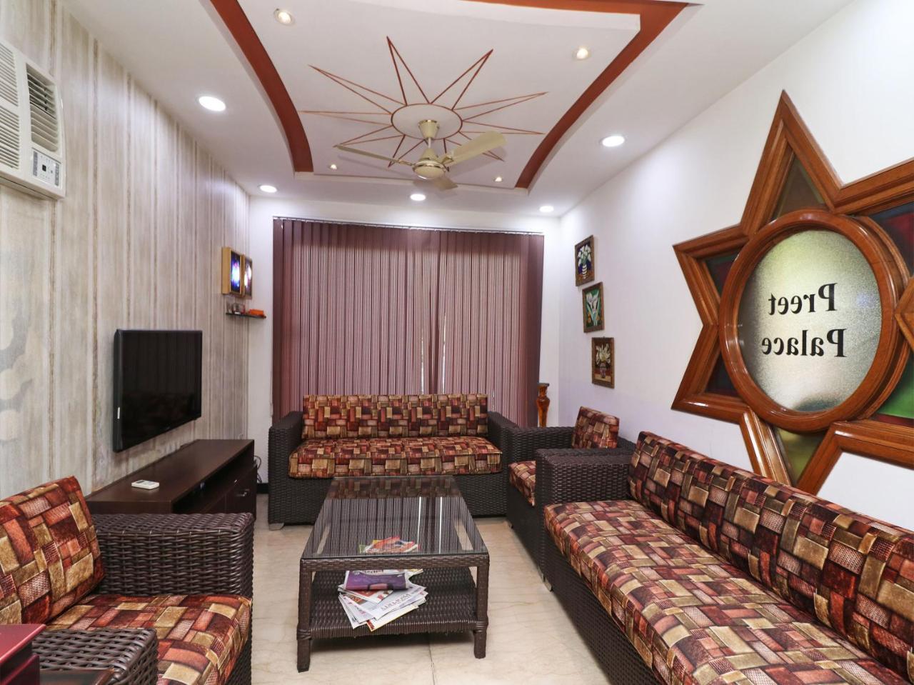 Oyo 2705 Hotel Preet Palace New Delhi Eksteriør bilde