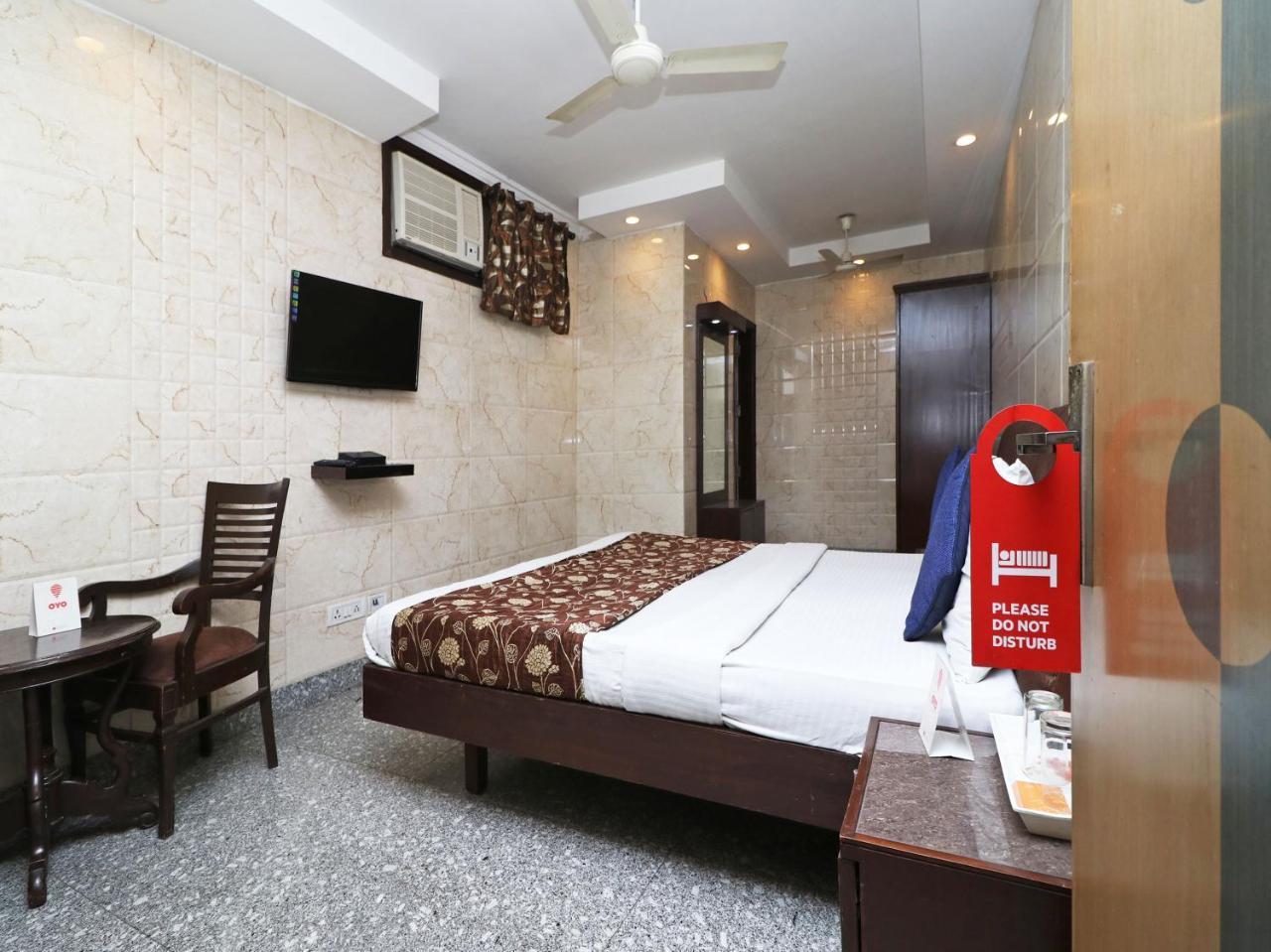 Oyo 2705 Hotel Preet Palace New Delhi Eksteriør bilde